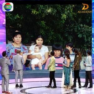 Meet your Posher, Eulalia